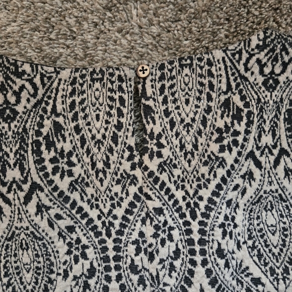 London Times Black and Cream Patterned Unlined Dress Size 10 - Picture 6 of 6